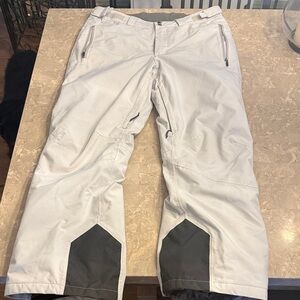 Columbia Men's Light Gray Cargo Pants